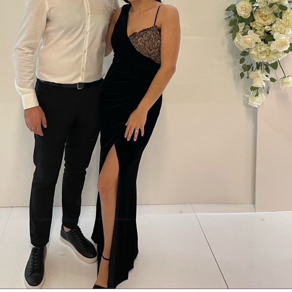 BCBGMaxazria Assymetric Velvet Gown dress long maxi prom dress wedding guest - Picture 4 of 5